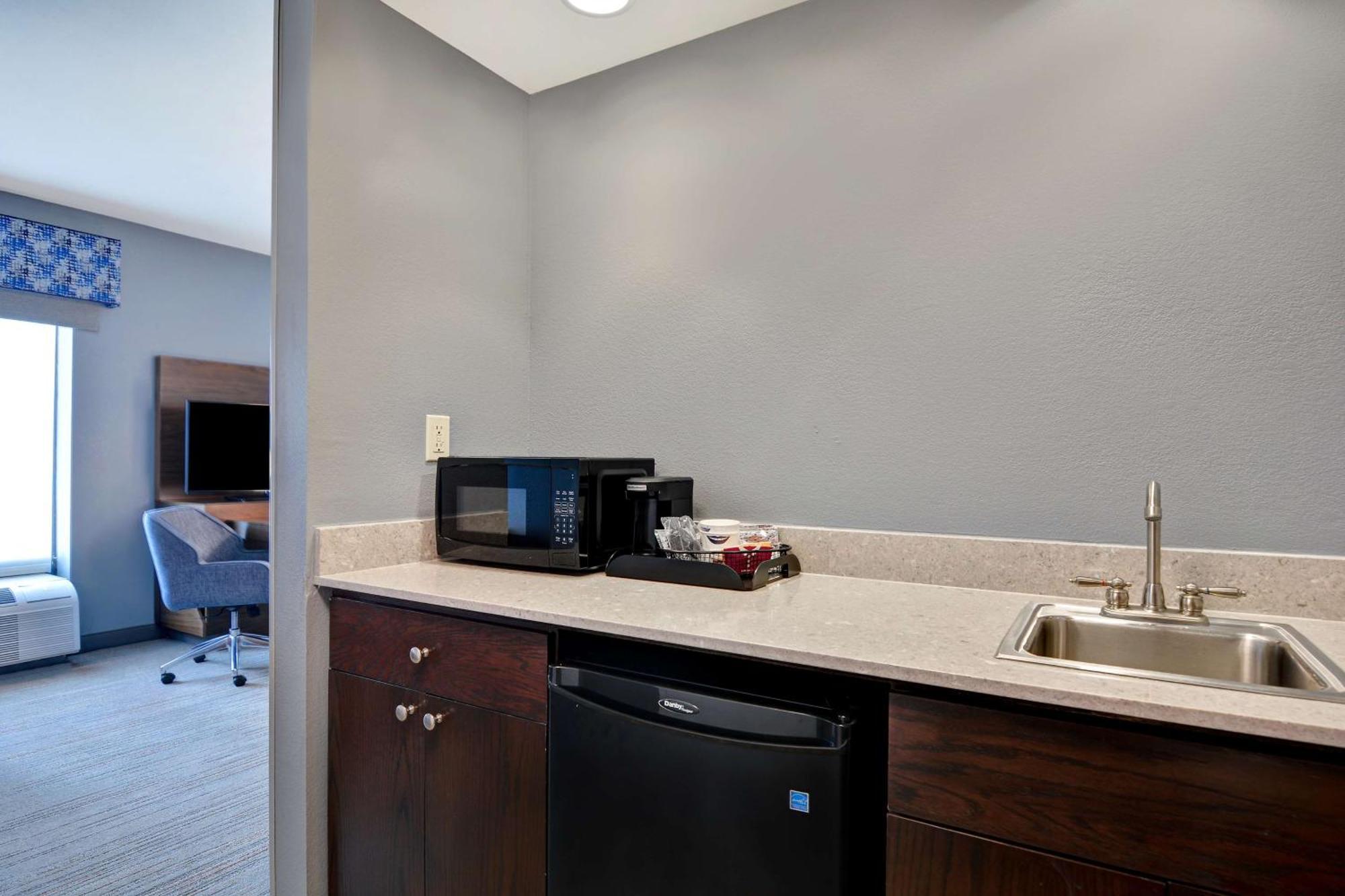 Hampton Inn & Suites Clearwater St Petersburg Ulmerton Road Fl Εξωτερικό φωτογραφία